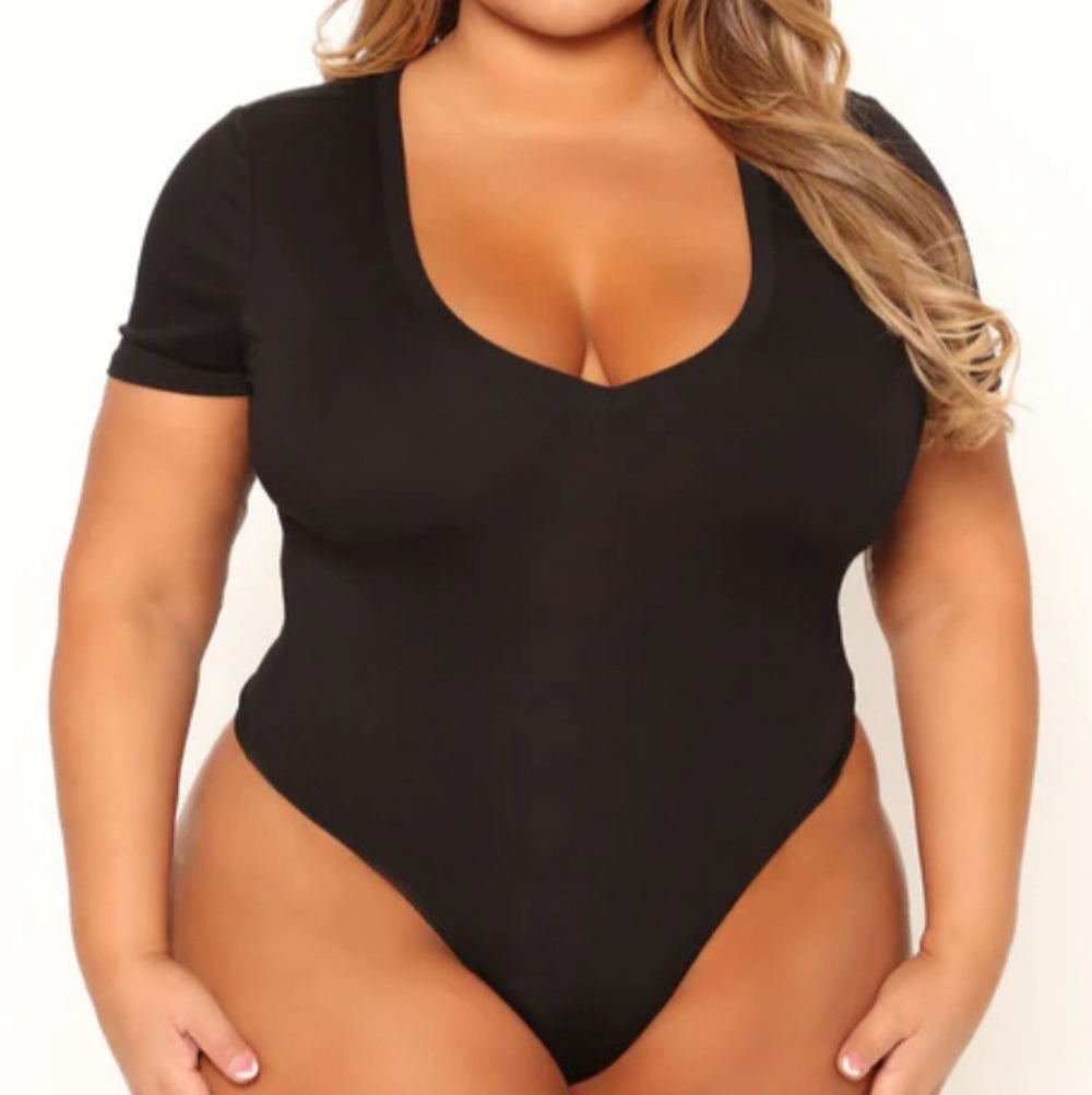 Fashion Nova Black Bodysuit Sz.2X EUC.